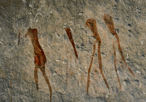 Les peintures du Sahara central Les peintures du Sahara central La région de la Tassili N'Ajjer est occupée par des tribus paléoberbères qui se sont...